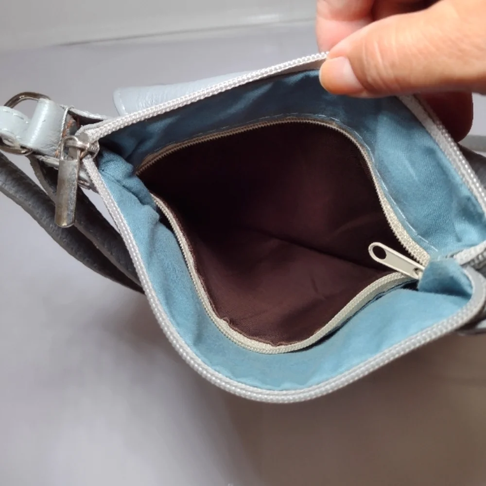 Elegant Vera Pelle Gray Crossbody Bag Italian Leather.